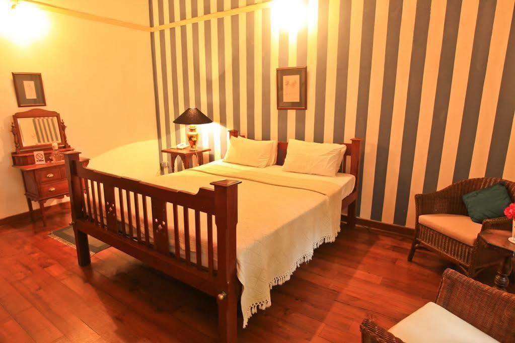 The Havelock Place Bungalow Colombo Esterno foto